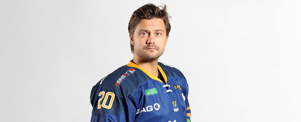 Ville Järveläinen stürmt für die Starbulls