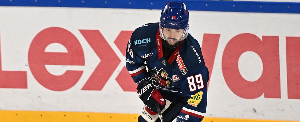 Lukas Mühlbauer verlängert beim EHC Freiburg
