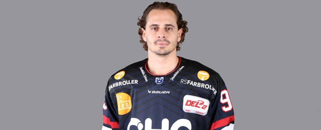 Mathew Santos stürmt für die Krefeld Pinguine