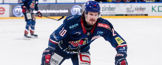 Offensiv-Power bleibt im Breisgau: Lynden McCallum stürmt weiter für die Wölfe